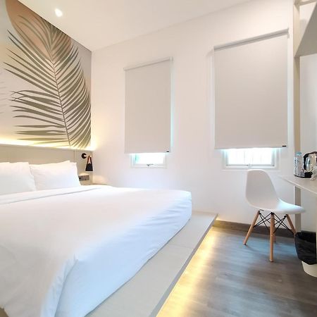 True Blue Hotel Menteng ジャカルタ エクステリア 写真