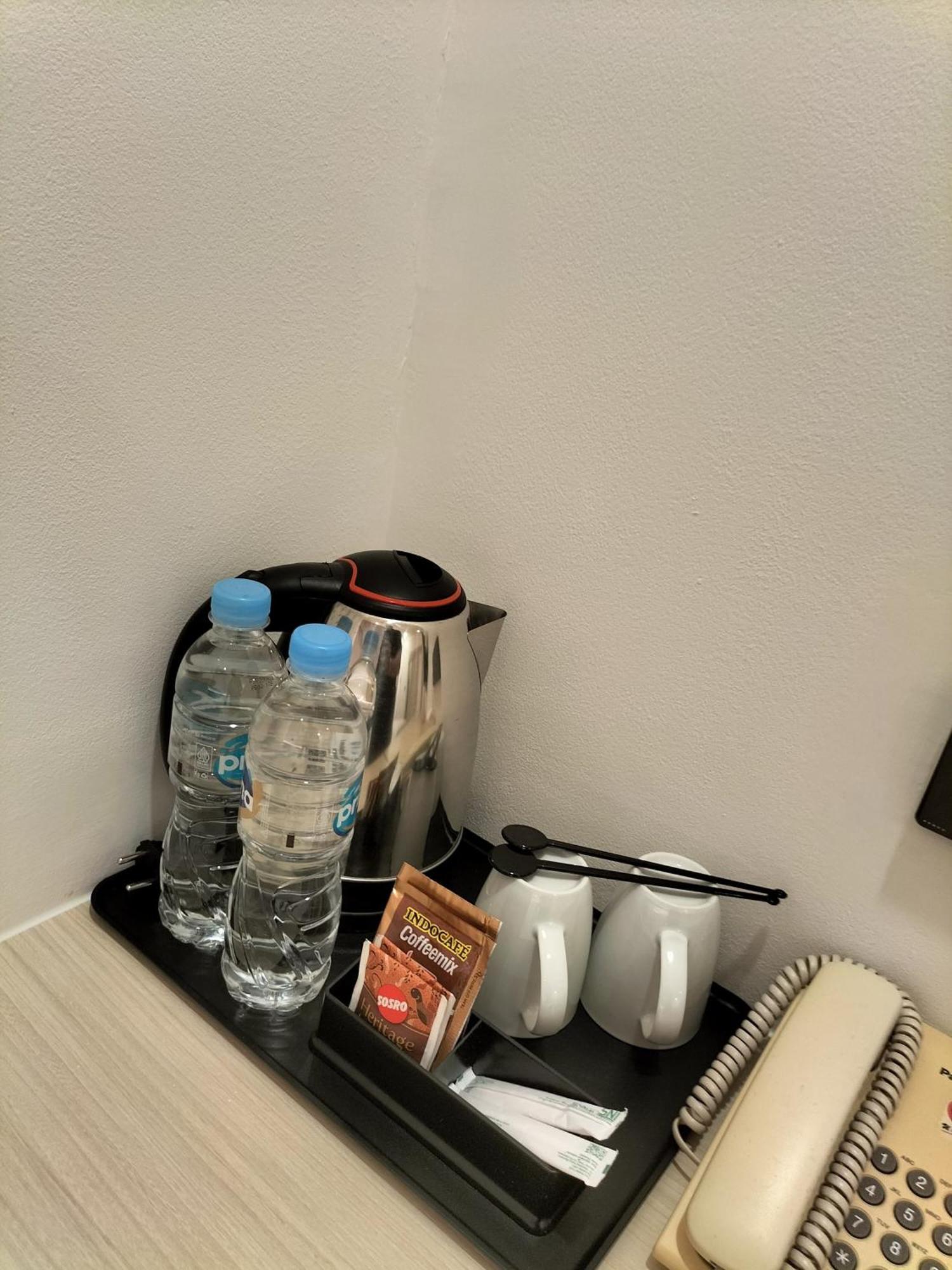 True Blue Hotel Menteng ジャカルタ エクステリア 写真