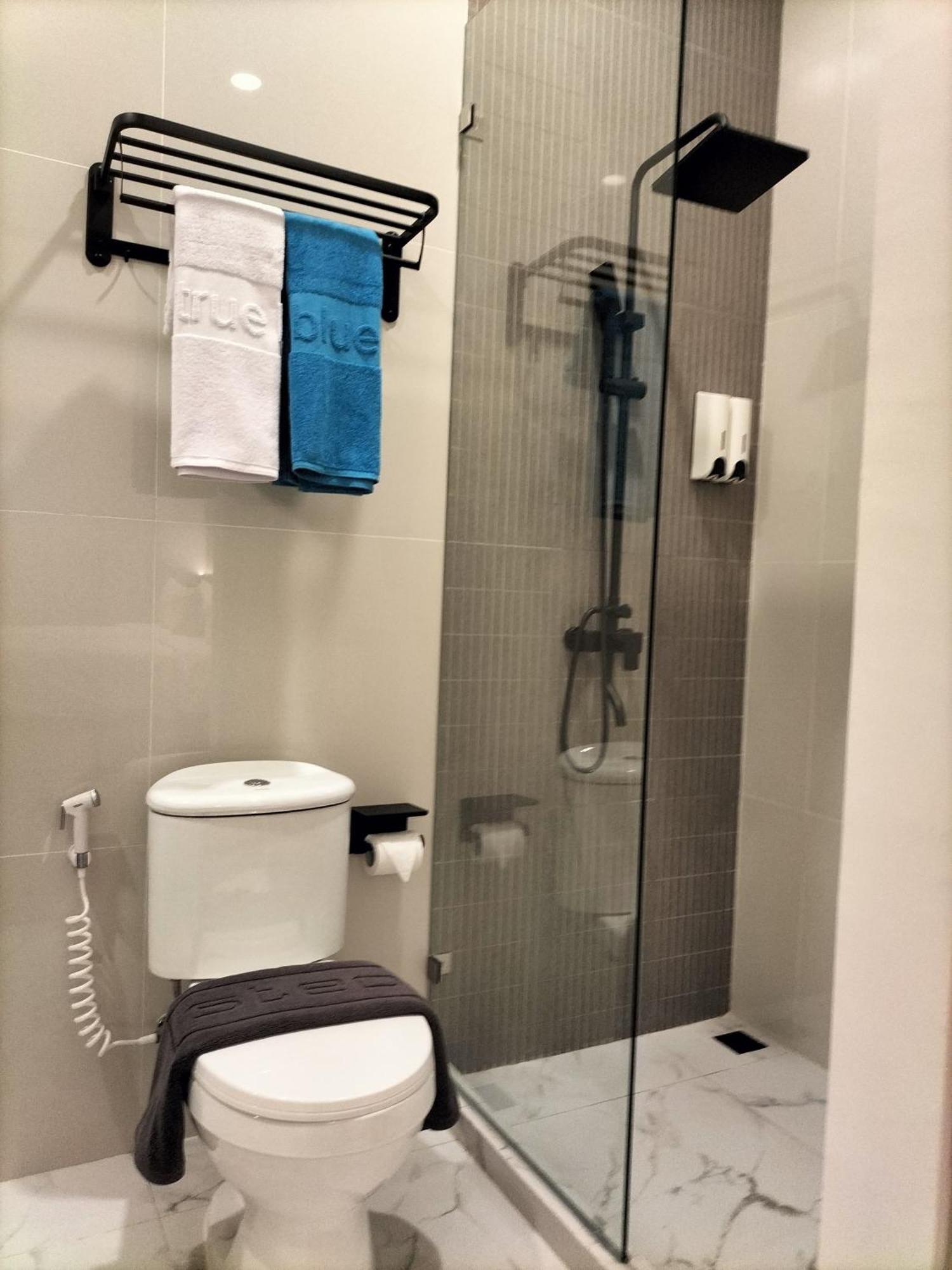 True Blue Hotel Menteng ジャカルタ エクステリア 写真