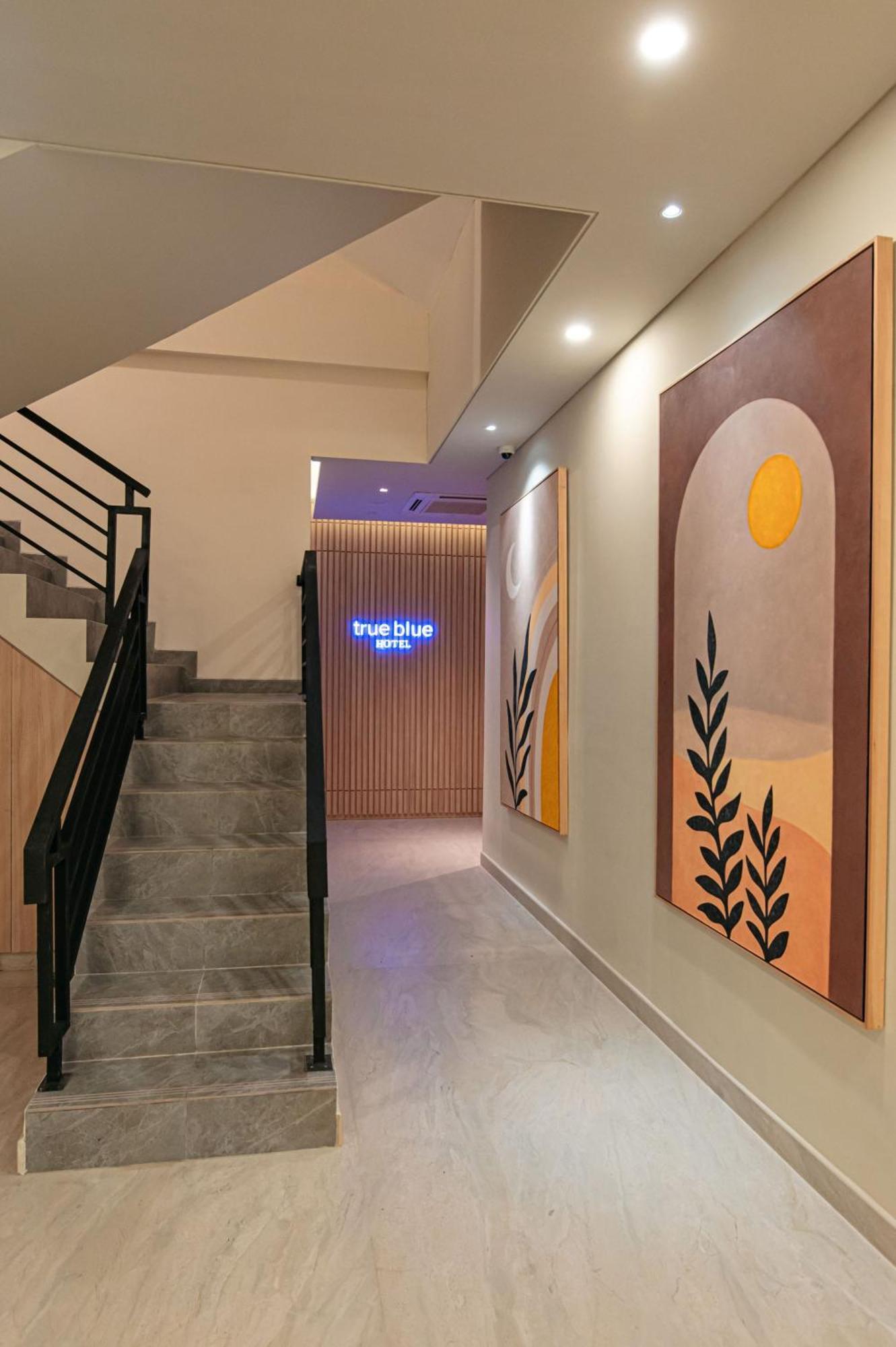 True Blue Hotel Menteng ジャカルタ エクステリア 写真