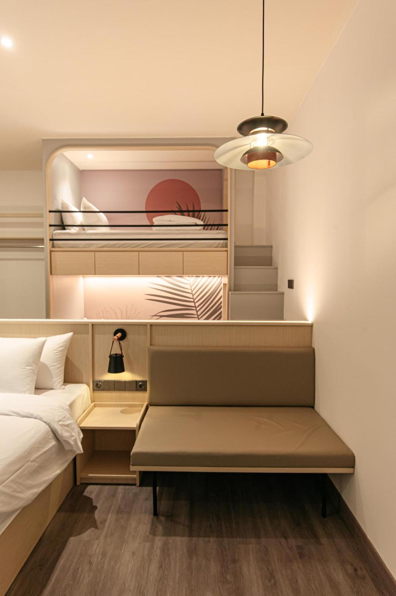 True Blue Hotel Menteng ジャカルタ エクステリア 写真