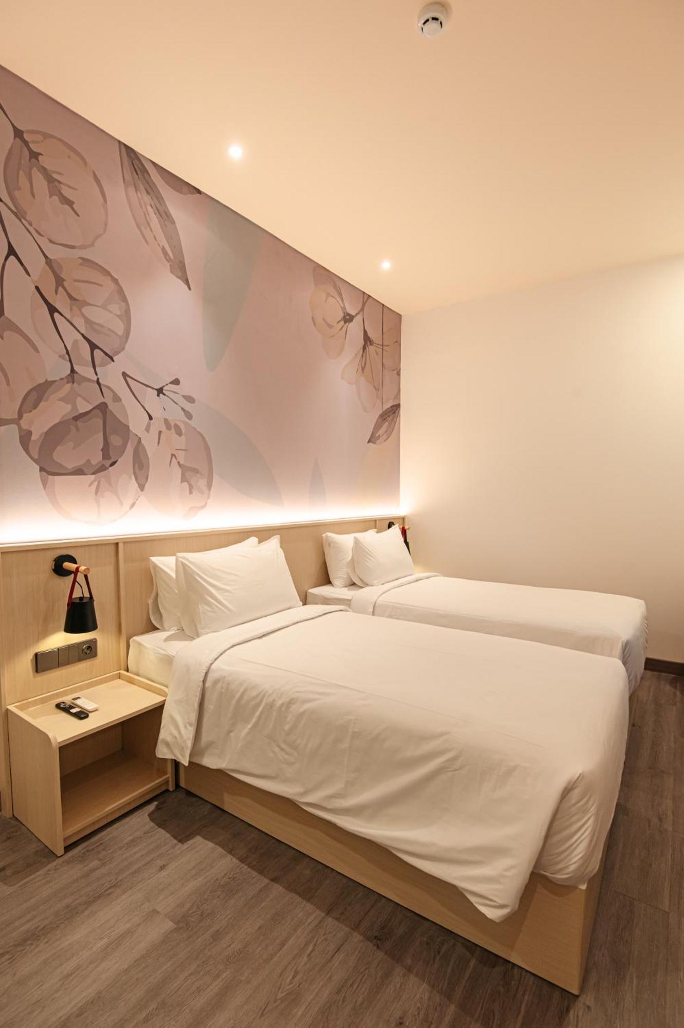 True Blue Hotel Menteng ジャカルタ エクステリア 写真